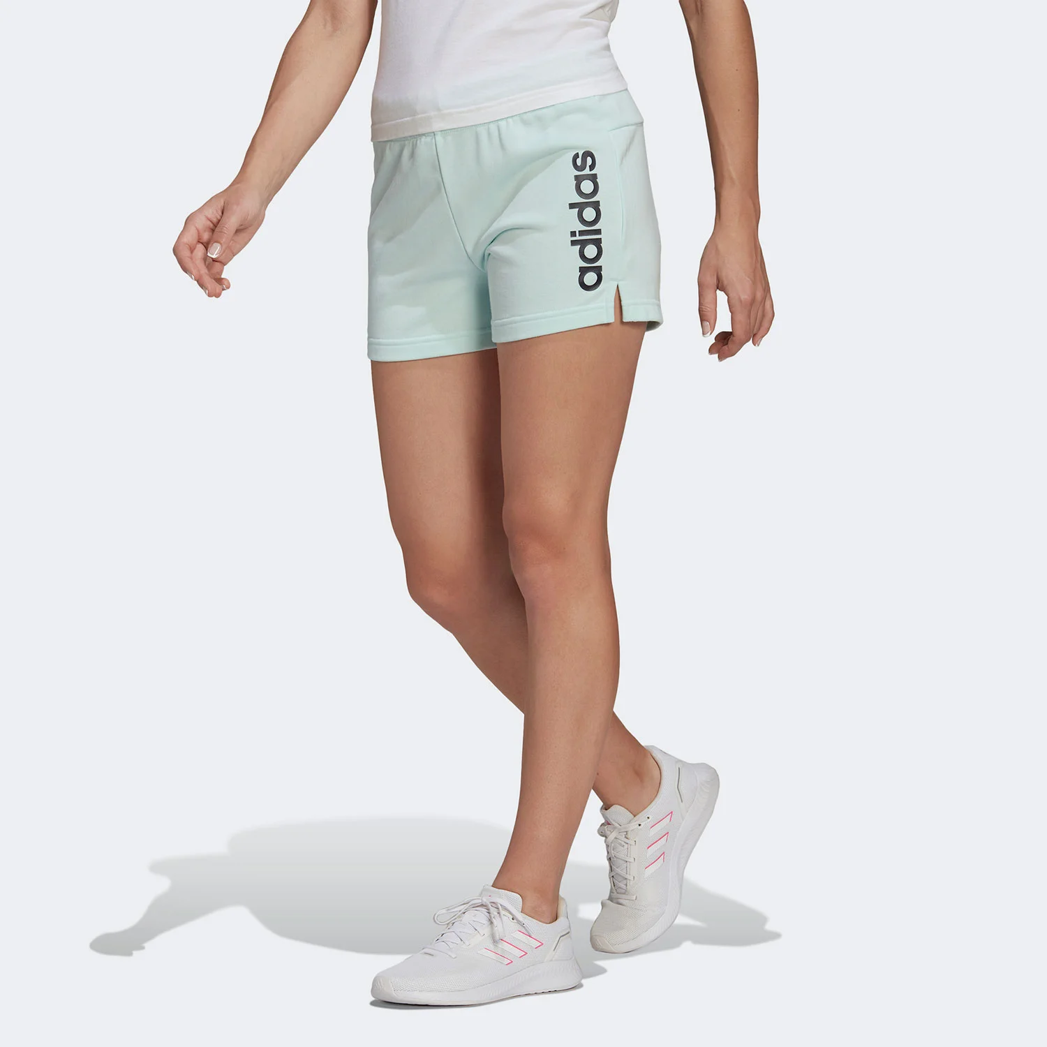 Φωτογραφία προϊόντος: ADIDAS PERFORMANCE ESSENTIALS SLIM LOGO SHORTS ΠΡΑΣΙΝΟ