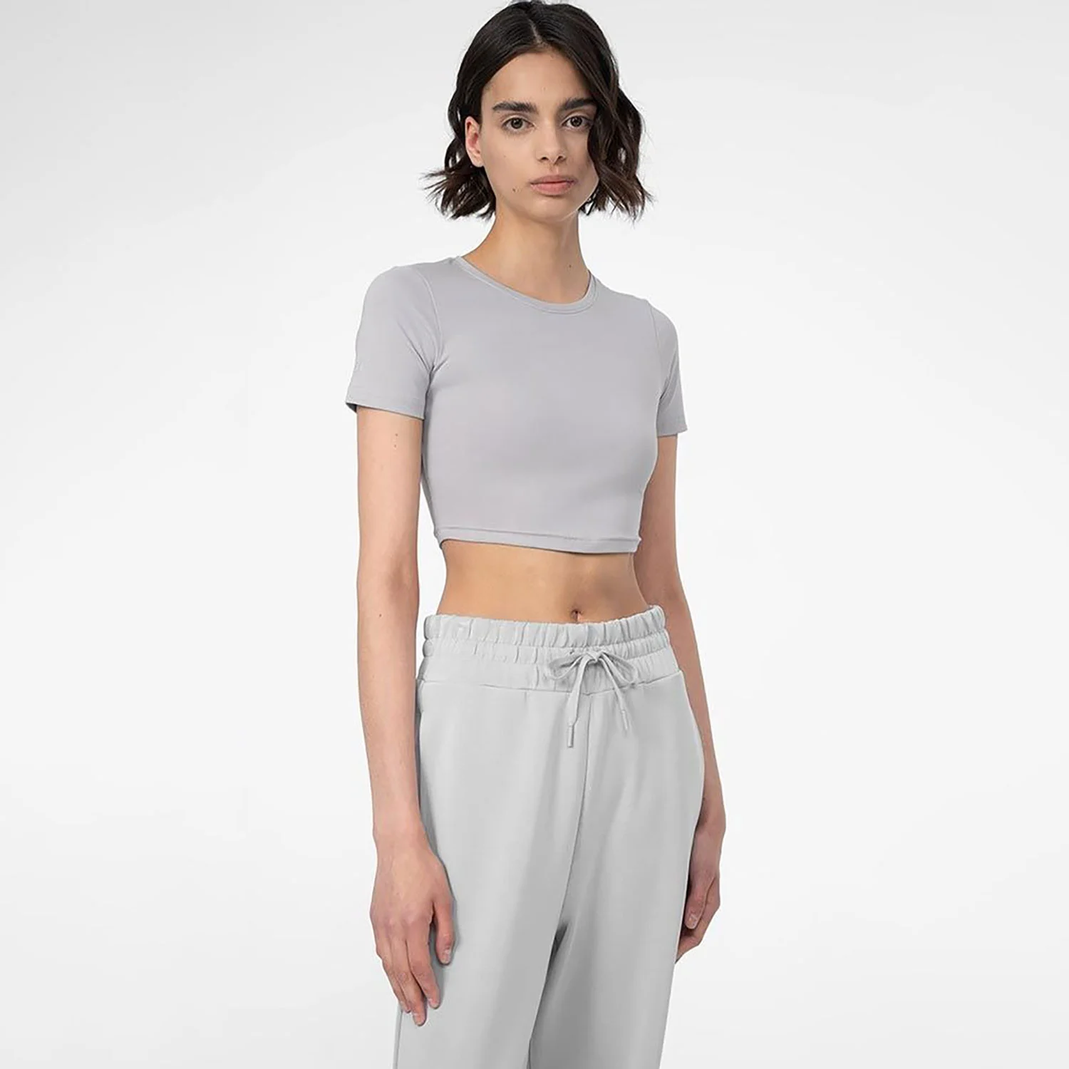 Φωτογραφία προϊόντος: 4F WOMEN'S PLAIN CROP-TOP T-SHIRT ΓΚΡΙ