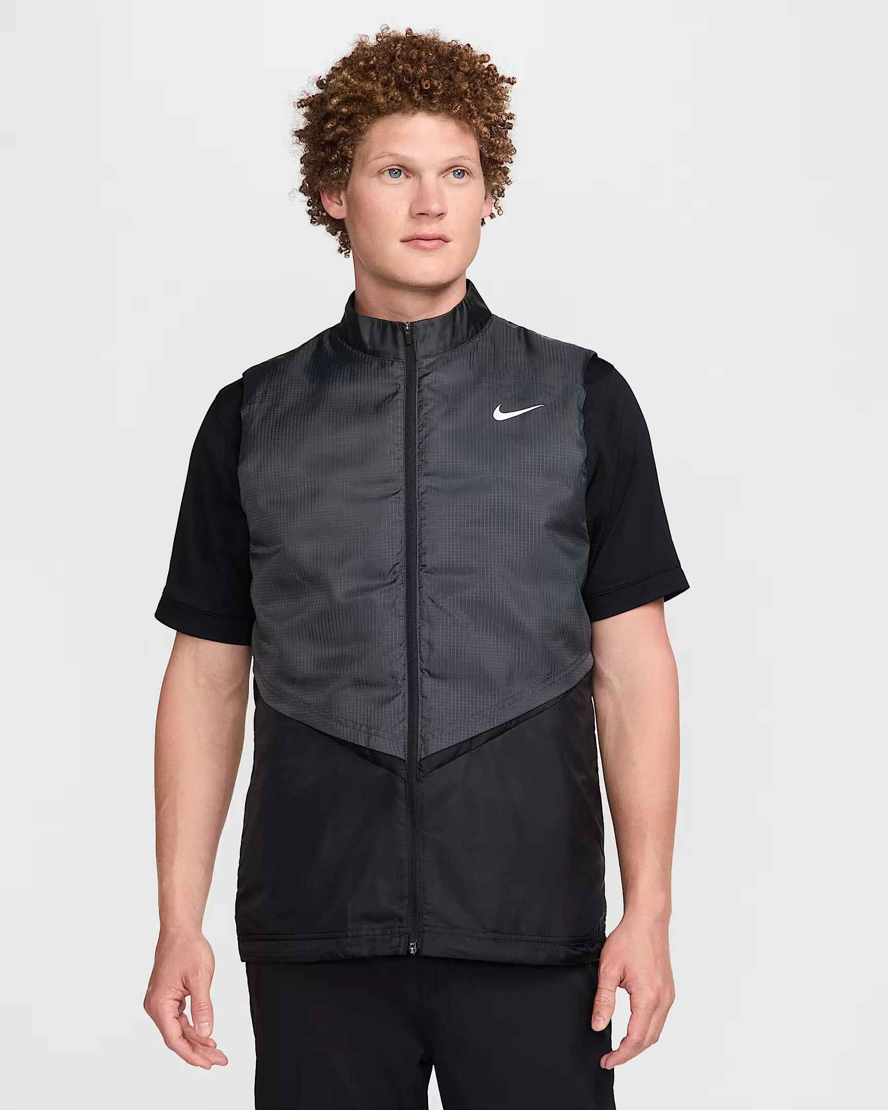 Φωτογραφία προϊόντος: Nike Ανδρικό Αμάνικο Μπουφάν Therma-Fit ADV Repel FQ0447-010 Μαύρο