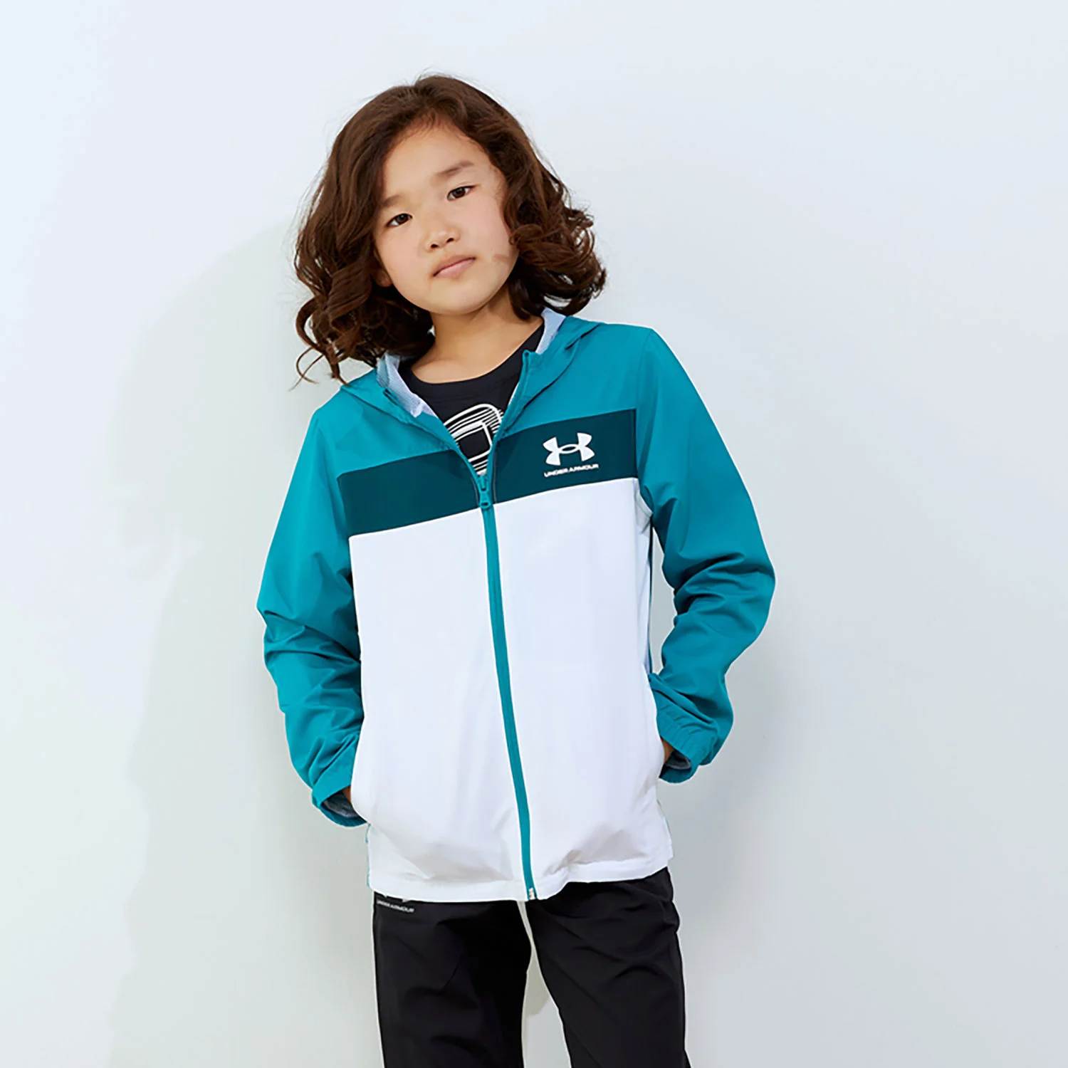 Φωτογραφία προϊόντος: BOYS' UNDER ARMOUR SPORTSTYLE WINDBREAKER ΠΡΑΣΙΝΟ