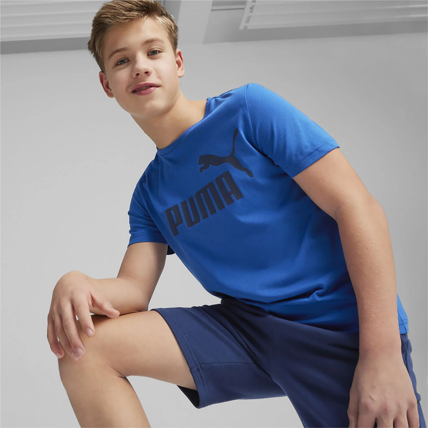 Φωτογραφία προϊόντος: BOY'S PUMA ESSENTIALS LOGO T-SHIRT ΜΠΛΕ