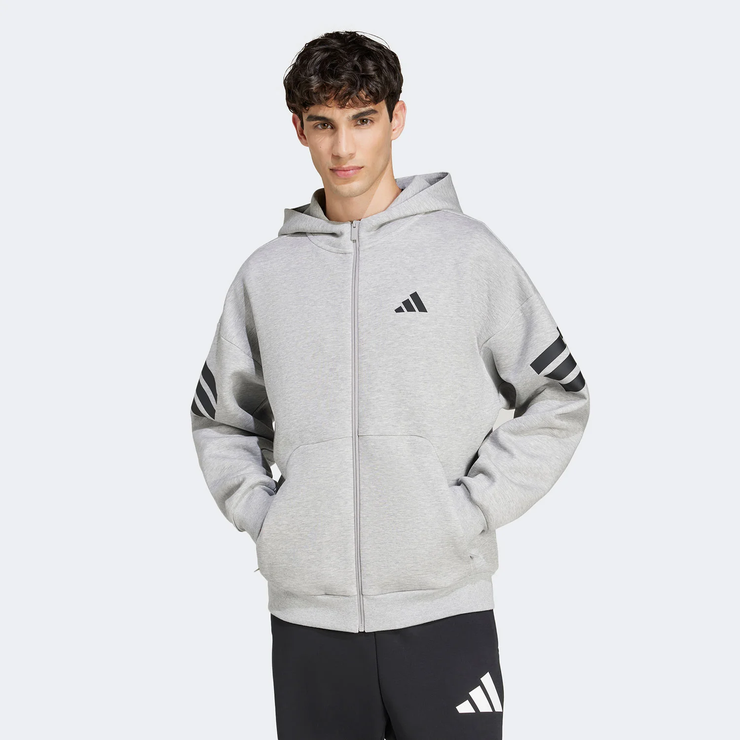 Φωτογραφία προϊόντος: ADIDAS PERFORMANCE ADIDAS FUTURE ICONS 3-STRIPES FULL-ZIP HOODIE ΓΚΡΙ