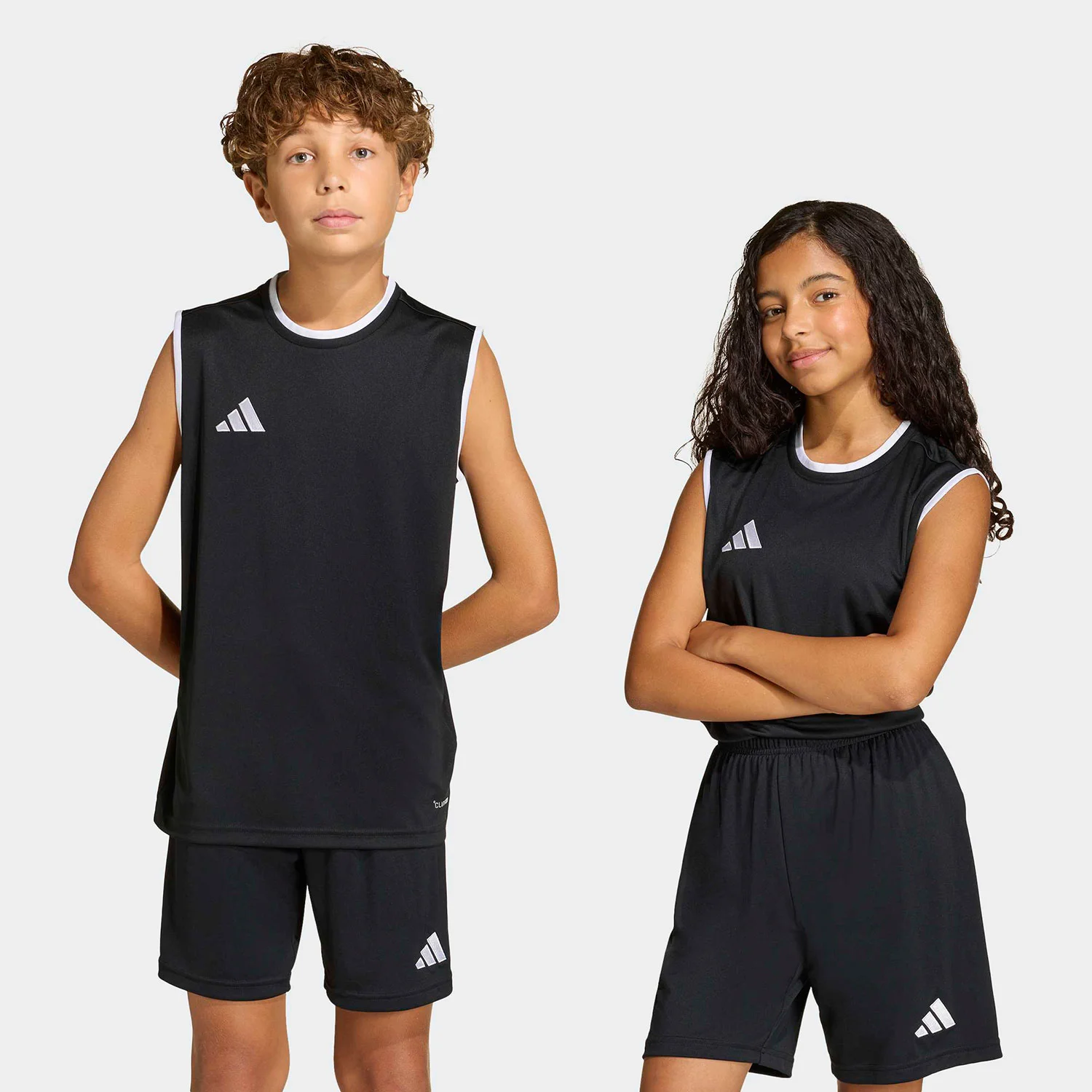 Φωτογραφία προϊόντος: ADIDAS PERFORMANCE ADIDAS KIDS ENTRADA26 SLEEVELESS JERSEY ΜΑΥΡΟ