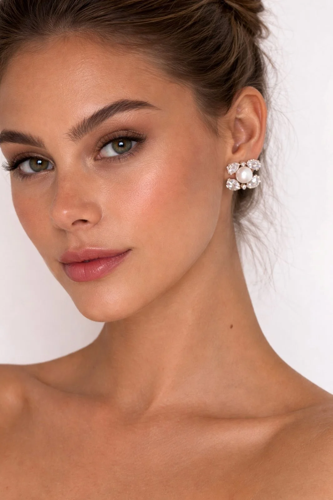 Φωτογραφία προϊόντος: ELUNA CHANNEL Earring Silver-Γυναικεία Σκουλαρίκια Πέρλα με Λαμπερά Κρύσταλλα Ασημί