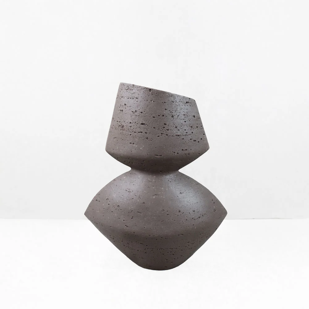 Φωτογραφία προϊόντος: Liberta LOOMA II ΒΑΖΟ 28.5x15.5x34.5cm RESIN ΚΑΦΕ ΣΚΟΥΡΟ - RESIN - 28Μx15Πx34Υ