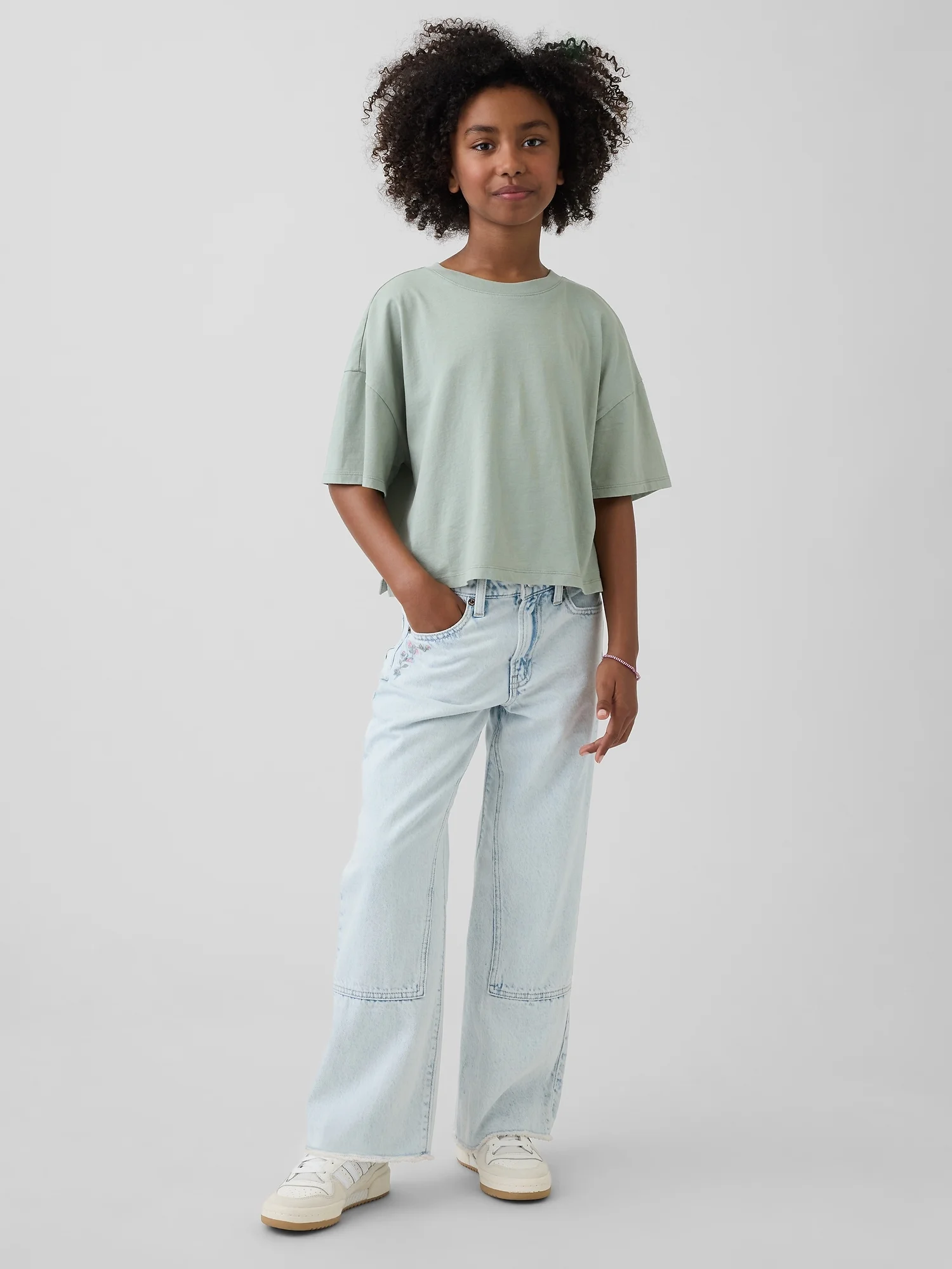 Φωτογραφία προϊόντος: GAP Παιδικό Low Rise Stride Wide-Leg Jean Παντελόνι Light wash floral
