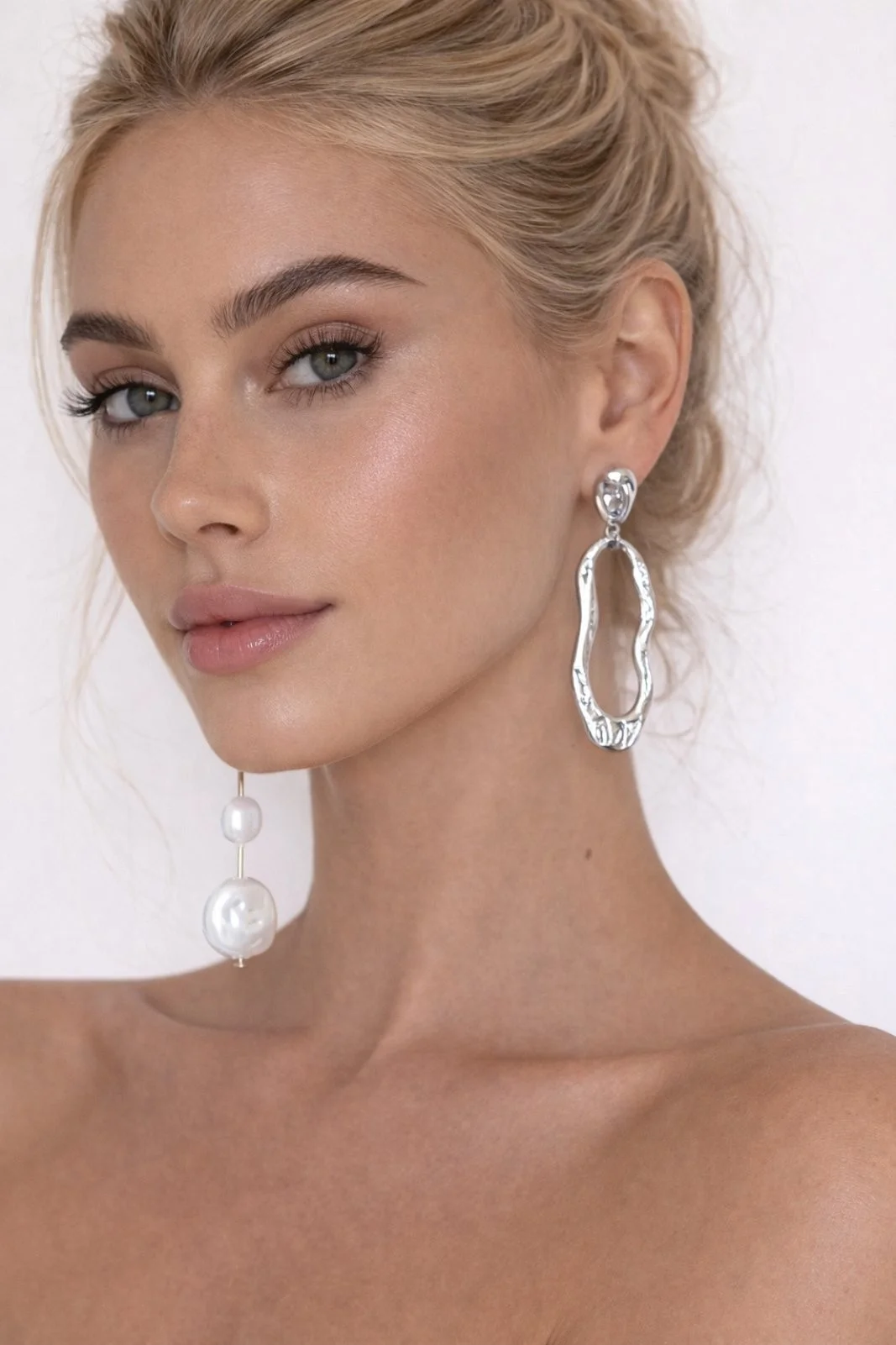 Φωτογραφία προϊόντος: ELUNA Alisia Earring Silver-Γυναικεία Ασύμμετρα Σκουλαρίκια Ασιμή με Πέρλα