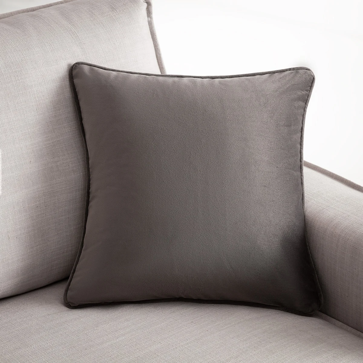 Φωτογραφία προϊόντος: Μαξιλαροθήκη 43x43cm GOFIS HOME Winter Shadow Grey 711/ 48
