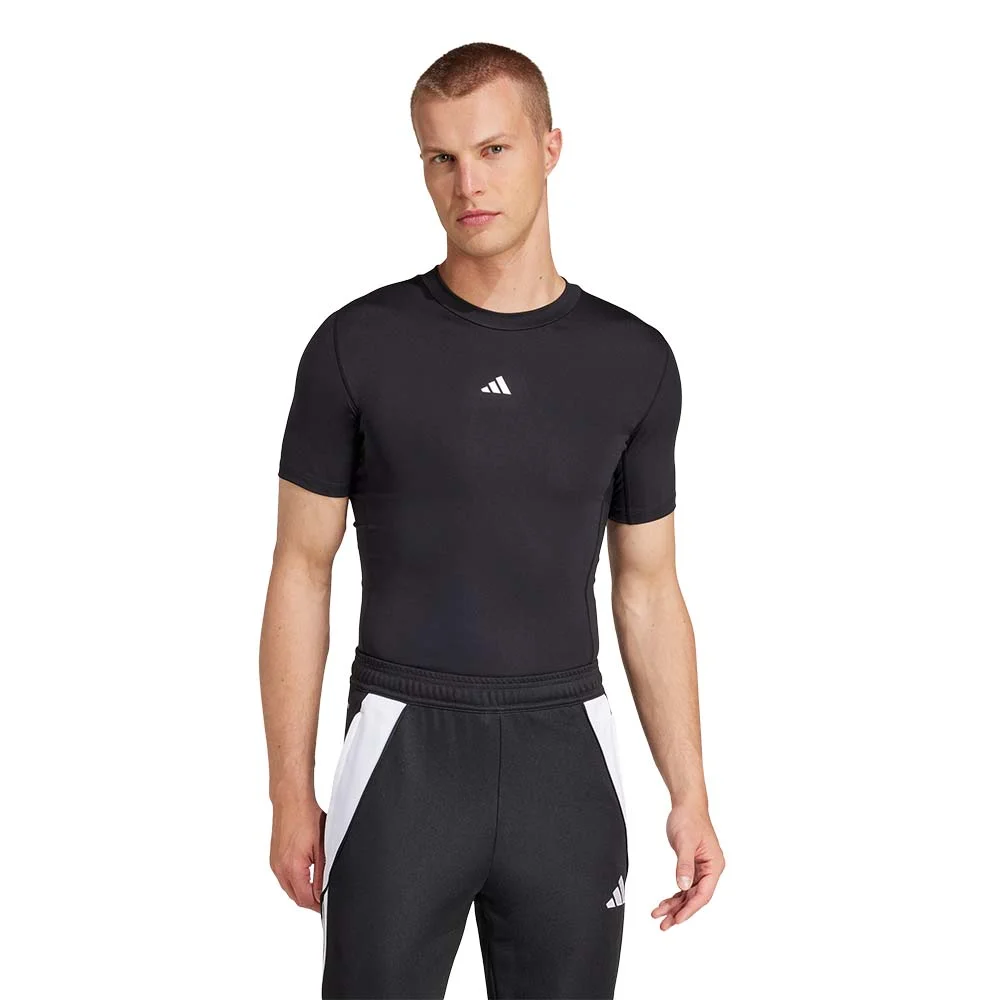 Φωτογραφία προϊόντος: adidas Performance Men's TechFit Short Sleeve Tee Μαύρο JP4674 (adidas Performance)