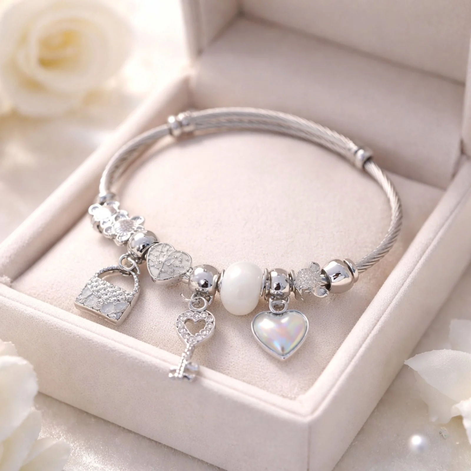 Φωτογραφία προϊόντος: ELUNA Heart Key Charm Silver Γυναικείο Βραχιόλι