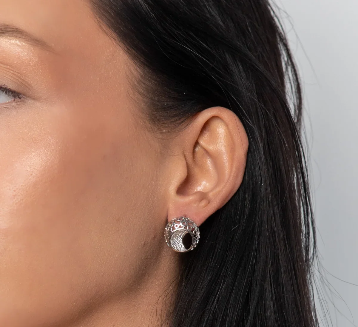 Φωτογραφία προϊόντος: Peach Jewelry Σκουλαρίκια Laura Ασήμι 925 Ρόδιο Περίτεχνα Με Ζιρκόνια