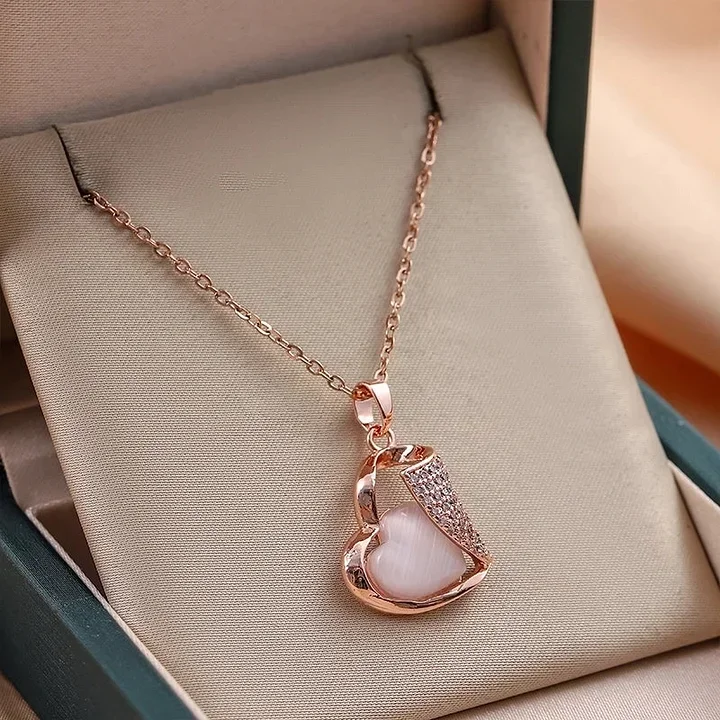 Φωτογραφία προϊόντος: Peach Jewelry Κολιέ Ροζ Gold Καρδιά Χαριτωμένη Με Ζιργκόν από Ανοξείδωτο Ατσάλι 316 και Χαλκό