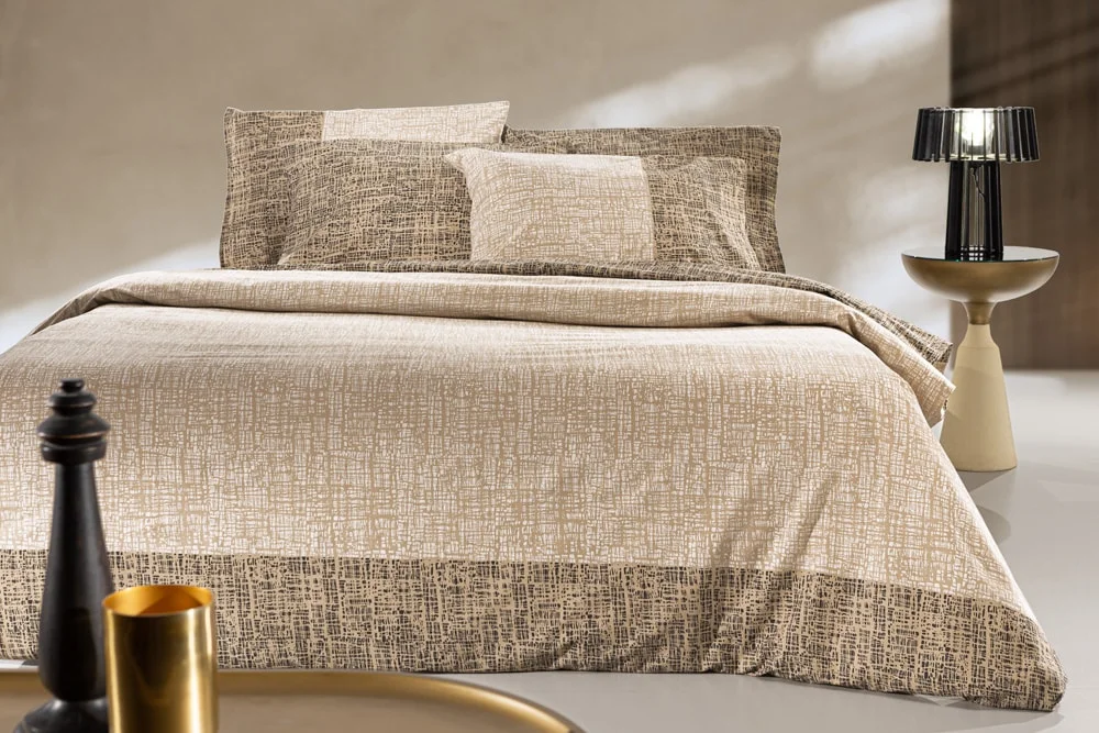 Φωτογραφία προϊόντος: ΣΕΤ ΣΕΝΤΟΝΙΑ ΜΟΝΑ VALLEY TOFFEE 180X265 GUY LAROCHE