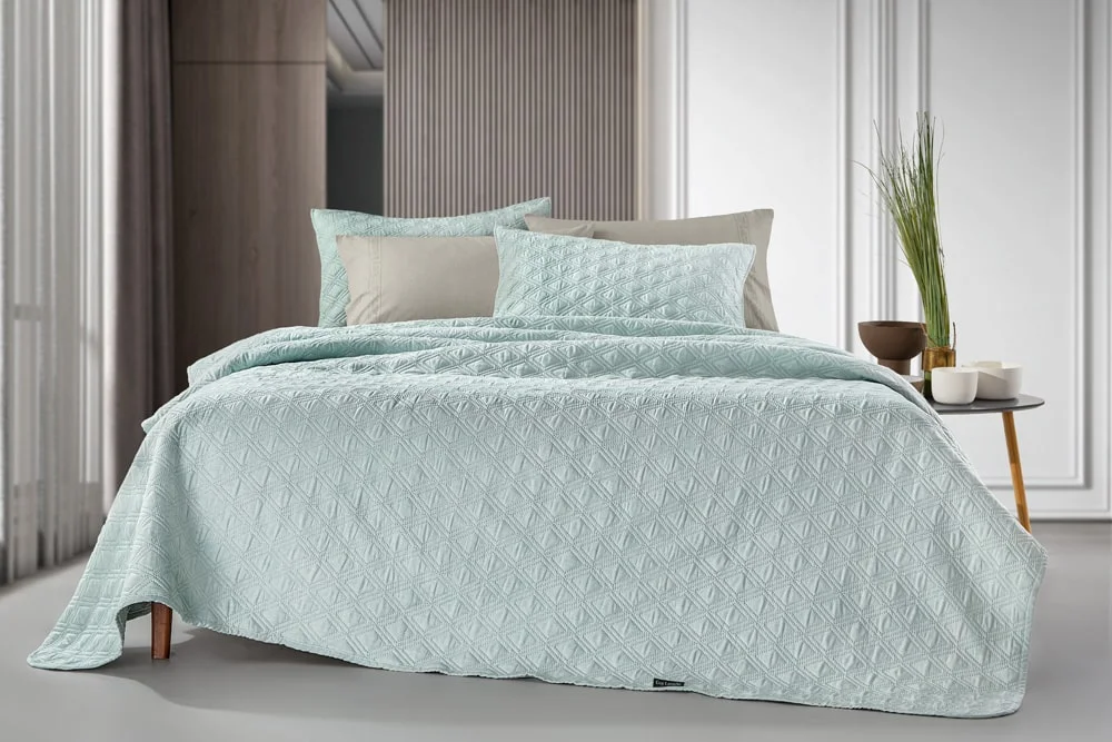 Φωτογραφία προϊόντος: ΣΕΤ ΚΟΥΒΕΡΛΙ KING SIZE (250×240) ΜΕ ΜΑΞΙΛΑΡΟΘΗΚΗ (50×50) TEMPEST MINT GUY LAROCHE