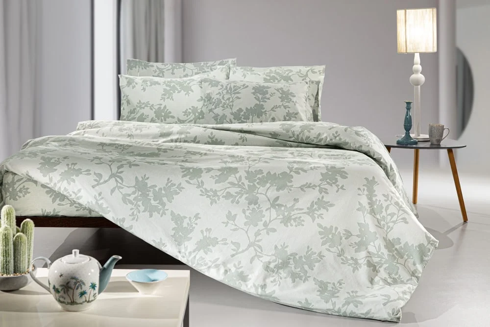 Φωτογραφία προϊόντος: ΣΕΤ ΣΕΝΤΟΝΙΑ ΜΟΝΑ CHRISTY AQUA GREY 180X265 GUY LAROCHE