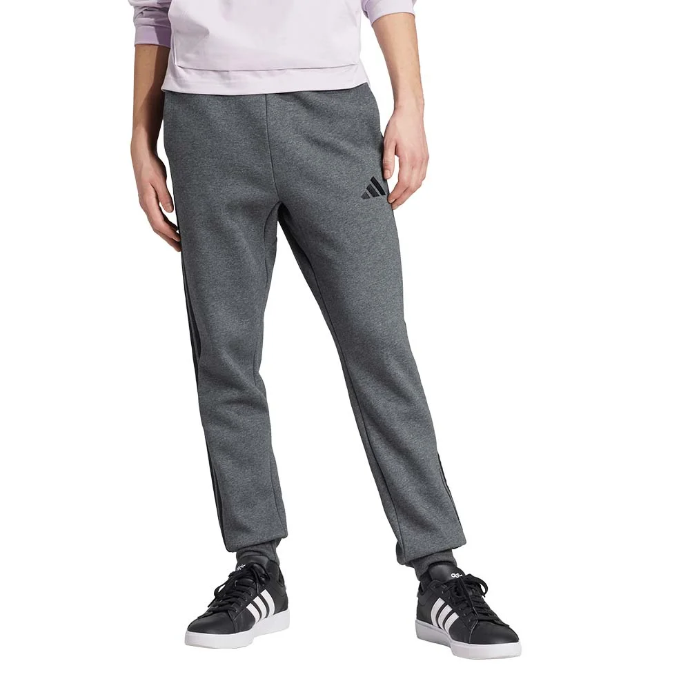 Φωτογραφία προϊόντος: adidas Sportswear Men's 3Stripes Fleece Tapered Cut Pant Γκρι Σκούρο JW1893 (adidas Sportswear)