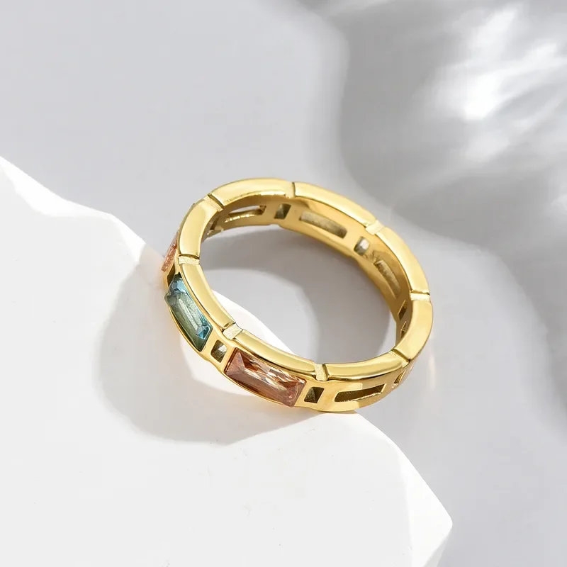 Φωτογραφία προϊόντος: Peach Jewelry Δαχτυλίδι Με Λευκό , Μπεζ Και Ροζ Τετράγωνο Ζιρκόν Ανοξείδωτο Ατσάλι 304 Επιχρυσωμένο Νο. 7