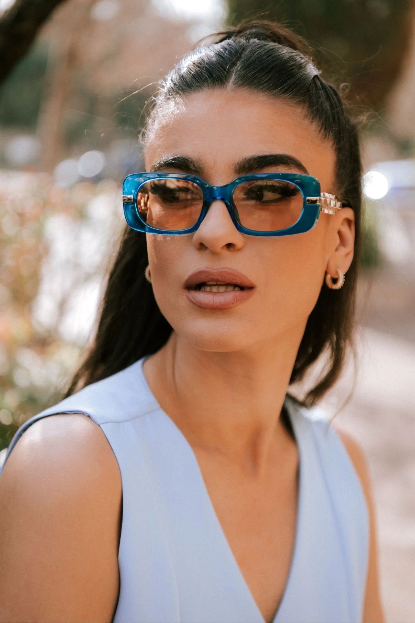 Φωτογραφία προϊόντος: Antithesis Clothing Γυαλιά Ηλίου Claris Με Βραχίονα Αλυσίδα - Μπλέ