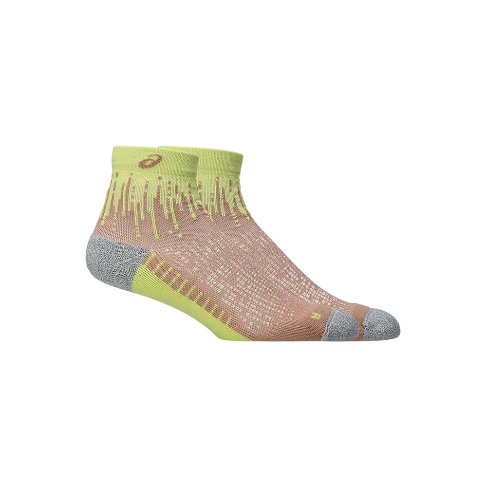 Φωτογραφία προϊόντος: Asics Performance Run Quarter 1 Pair Sock Κίτρινο 3013A980-701 (Asics)