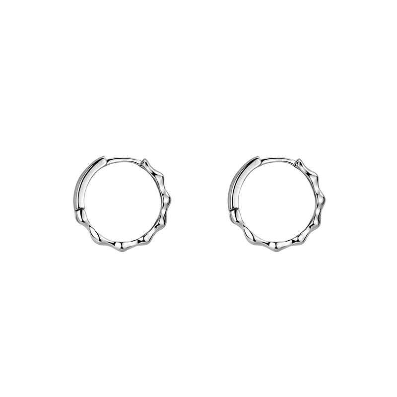 Φωτογραφία προϊόντος: Peach Jewelry Σκουλαρίκι Κρίκος Ανάγλυφο Γυαλιστερό Ασήμι 925 Symbol