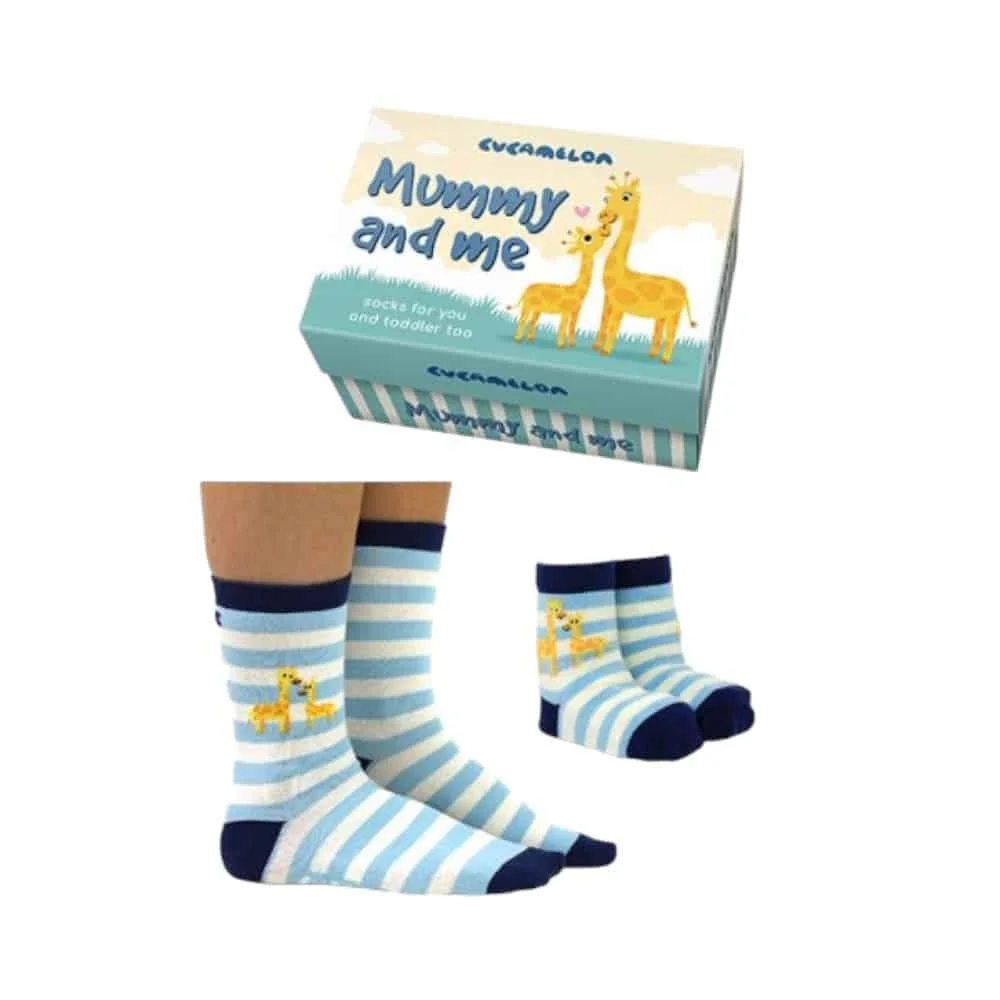 Φωτογραφία προϊόντος: UNITED ODD SOCKS 94.06.001 ΚΑΛΤΣΕΣ ΣΕΤ "Η ΜΑΜΑ ΜΟΥ ΚΑΙ ΕΓΩ" 2 ΖΕΥΓΑΡΙΑ
