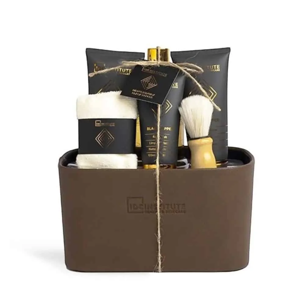 Φωτογραφία προϊόντος: IDC 91036 MEN'S LUXURY BATH GIFTSET BLACK PEPPER LEATHER BOX -SET ΠΕΡΙΠΟΙΗΣΗΣ 21,5 x 25 x 14,5 cm