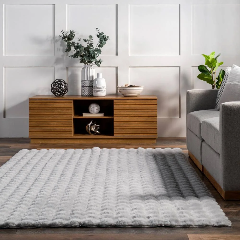 Φωτογραφία προϊόντος: Saray Home Γούνινο Χαλί Rabbit Fur Σετ Κρεβατοκάμαρας 3τμχ Solid Design FUR3D-512GR-SET Γκρι ανοιχτό 180X200280X130