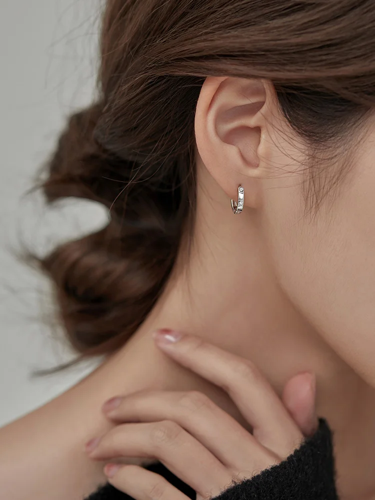 Φωτογραφία προϊόντος: Peach Jewelry Σκουλαρίκια 925 Ασήμι Kρικος Ζιρκόνια Symbol