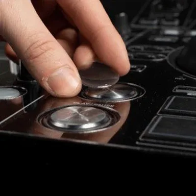 Φωτογραφία προϊόντος: Dj Skin x4 Protectors CUE / PLAY - Σετ 4 καλύμματα κουμπιών