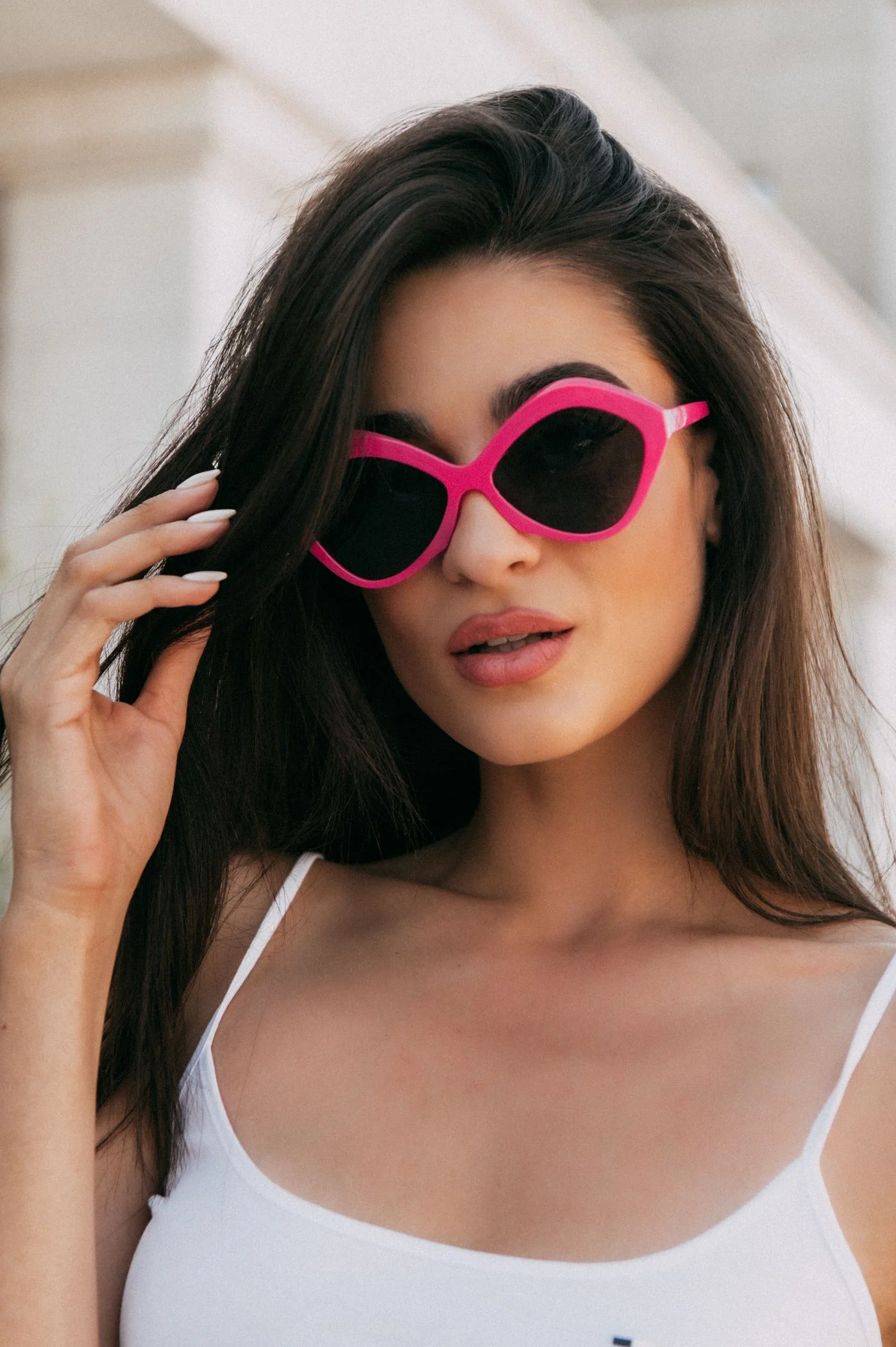 Φωτογραφία προϊόντος: Antithesis Clothing Γυαλιά Ηλίου Cher Με Οβαλ Σκελετό με Γωνίες Φούξια