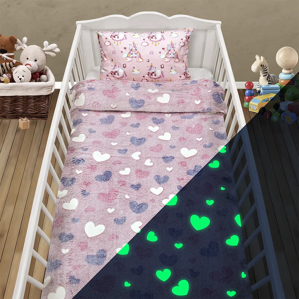 Φωτογραφία προϊόντος: LinoHome LINO ΚΟΥΒΕΡΤΑ FLEECE ΦΩΣΦΟΡΙΖΕ HERZ PINK 110X150