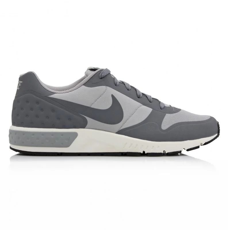 Φωτογραφία προϊόντος: NIKE NIGHTGAZER LW 844879-001 ΓΚΡΙ