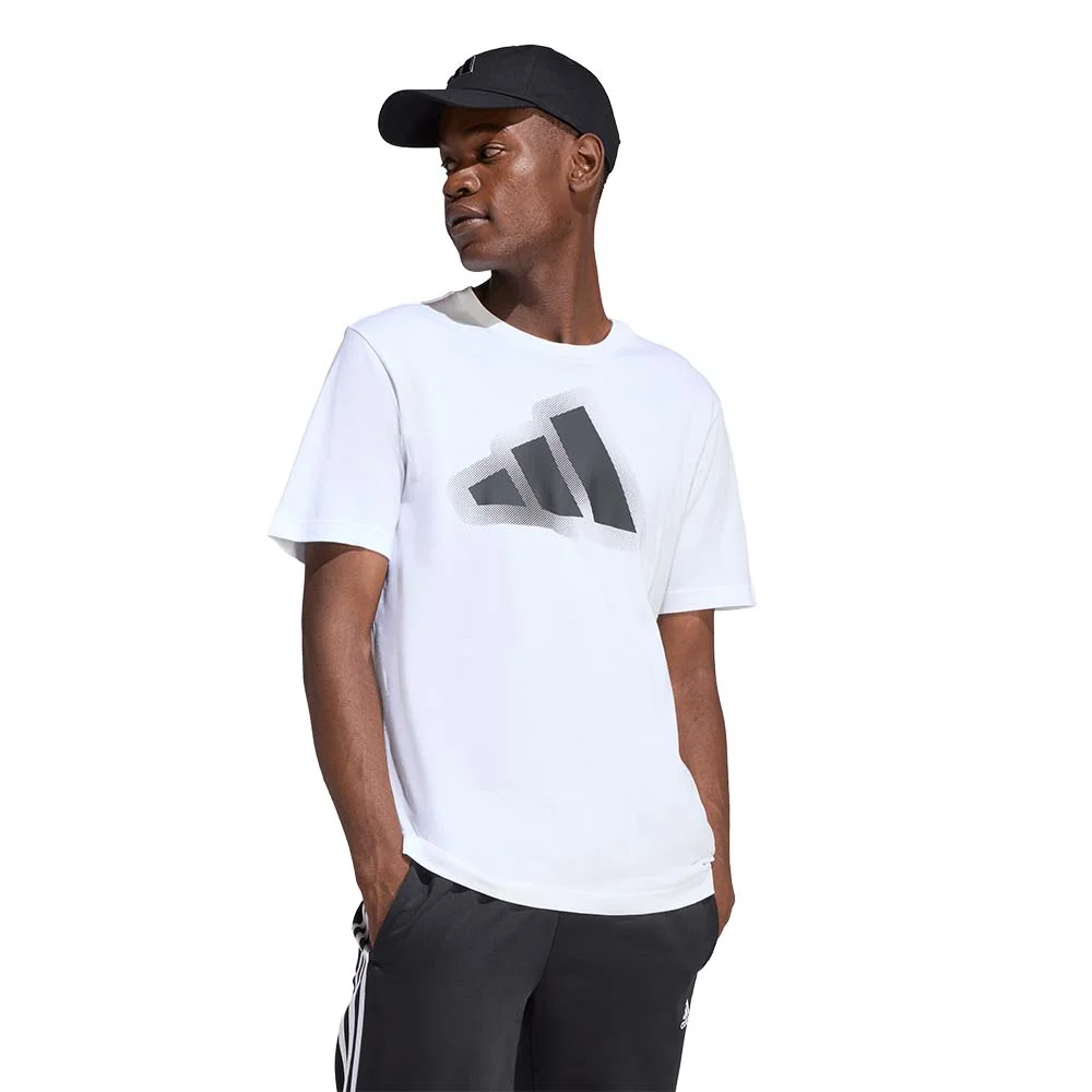 Φωτογραφία προϊόντος: adidas Sportswear Men's Modern Essentials Graphic Tee Άσπρο - Μαύρο JZ4994 (adidas Sportswear)