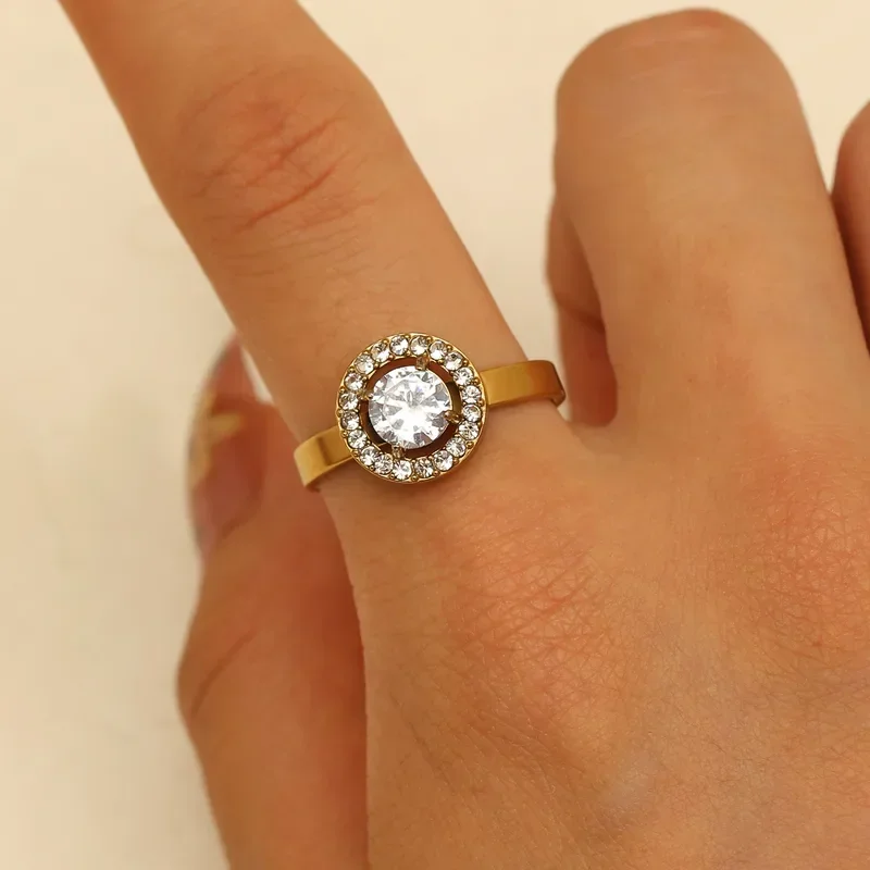 Φωτογραφία προϊόντος: Peach Jewelry Δαχτυλίδι Στρογγυλό Με Λευκά Ζιρκόν Ανοξείδωτο Ατσάλι 304