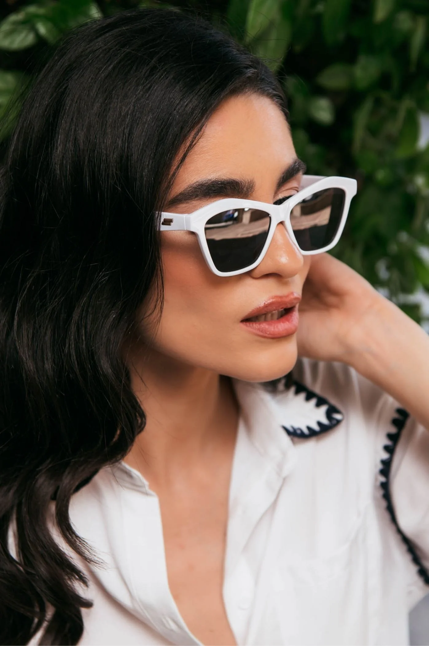 Φωτογραφία προϊόντος: Antithesis Clothing Γυαλιά Ηλίου Lorena Με Τριγωνικό Σκελετό - Λευκό