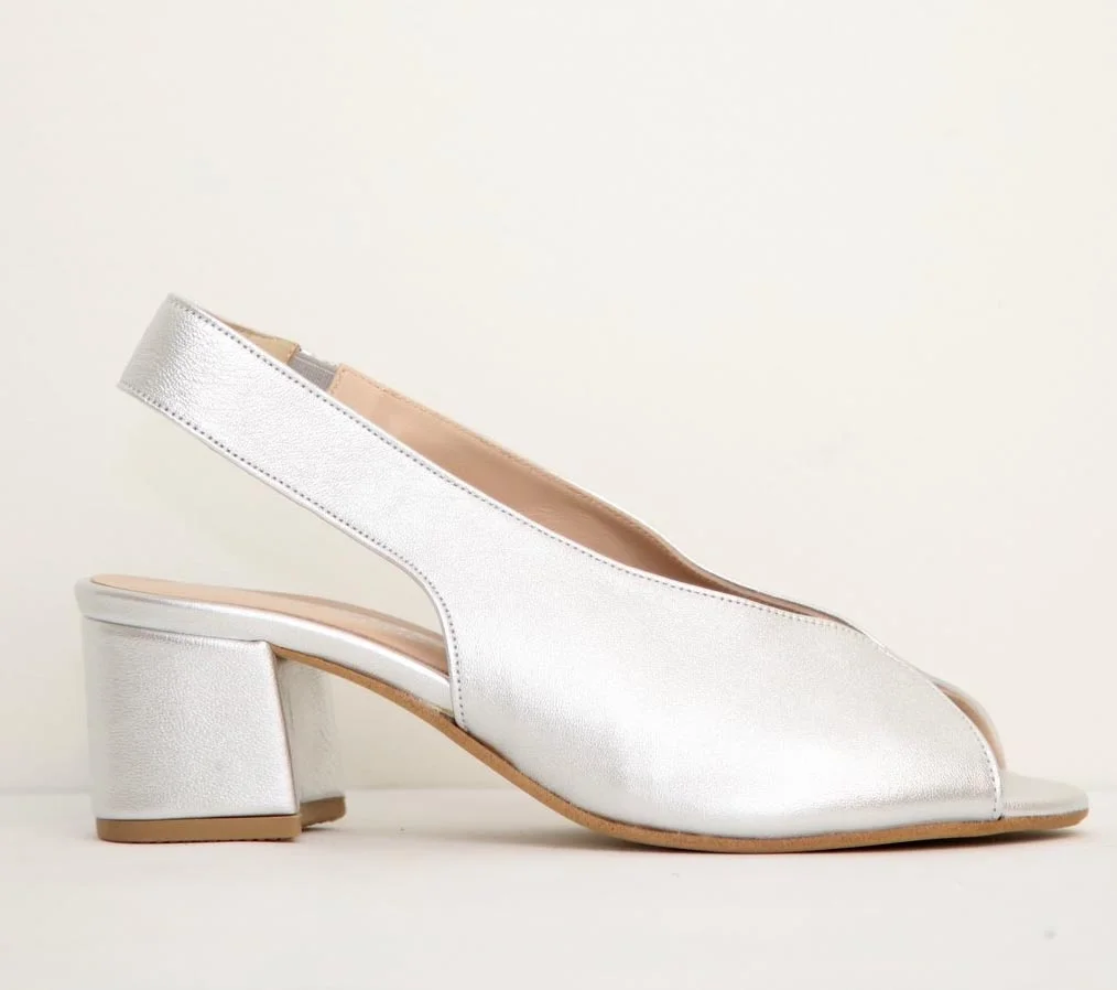 Φωτογραφία προϊόντος: Anteos Shoes Anteos 21269 Γυναικεία Peep Toe Πέδιλα από δέρμα σε Ασημί χρώμα