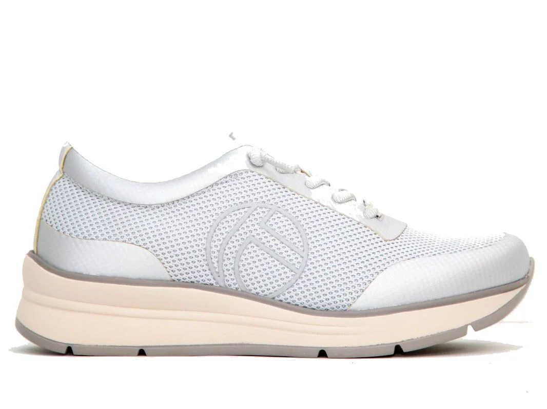 Φωτογραφία προϊόντος: Treintas Shoes Γυναικεία Sneakers Treintas L-4566 Ανατομικά σε Ασημί χρώμα