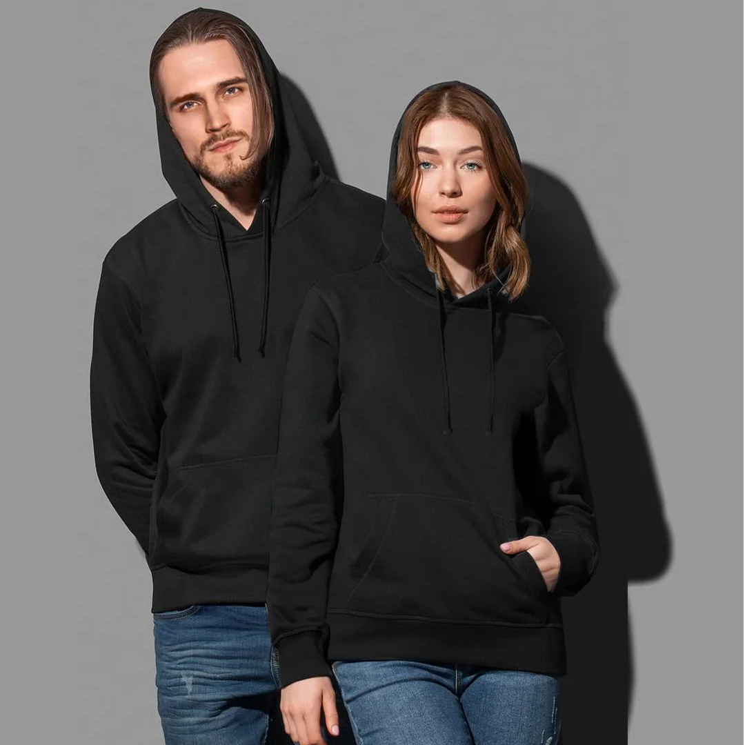 Φωτογραφία προϊόντος: Roly Φούτερ Μαύρο Unisex με κουκούλα και μπροστινές τσέπες 300 GSM