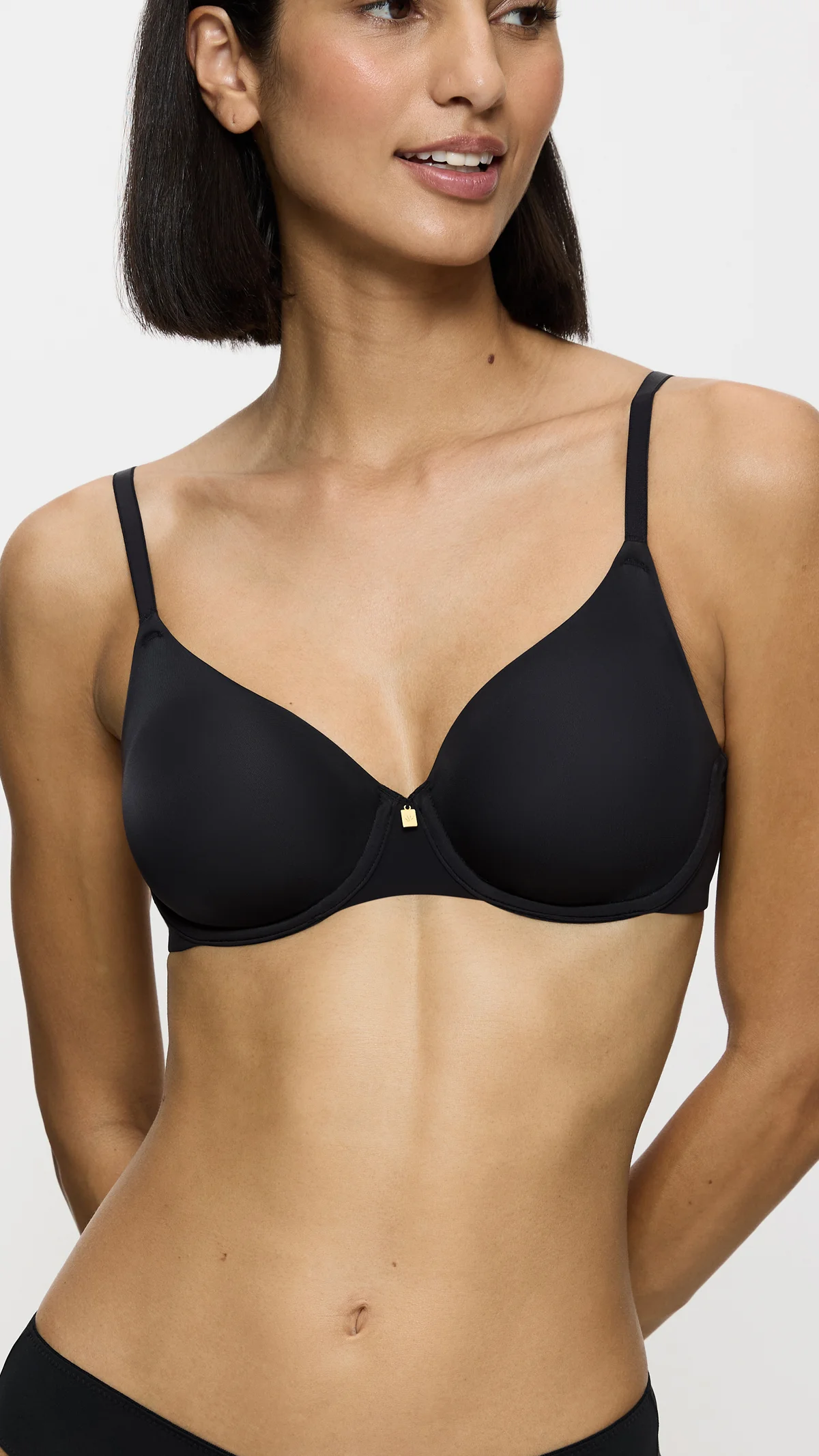 Φωτογραφία προϊόντος: TRIUMPH BODY MAKE-UP ESSENTIALS W ΣΟΥΤΙΕΝ, ΜΑΥΡΟ