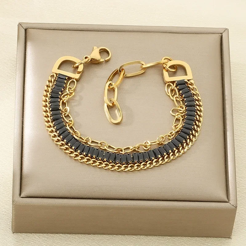 Φωτογραφία προϊόντος: Peach Jewelry Βραχιόλι Τριπλό Αλυσίδα Και Σειρά Με Ορθογώνια Μαύρα Ζιρκόν Ανοξείδωτο Ατσάλι 316 Επιχρυσωμένο