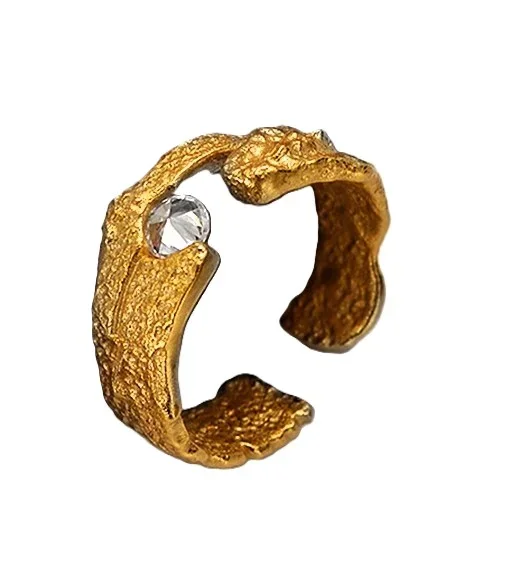 Φωτογραφία προϊόντος: Peach Jewelry Isabella Δαχτυλίδι Ασήμι 925 Ανάγλυφο Επιχρυσωμένο 18Κ Με Άσπρο Ζιρκόν