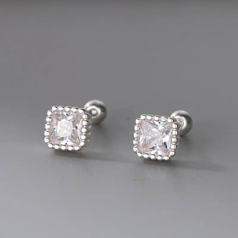 Φωτογραφία προϊόντος: Peach Jewelry Σκουλαρίκια Ασήμι 925 Ρόδιο Τετράγωνο Διάφανο Κρούσταλλο Ασημί