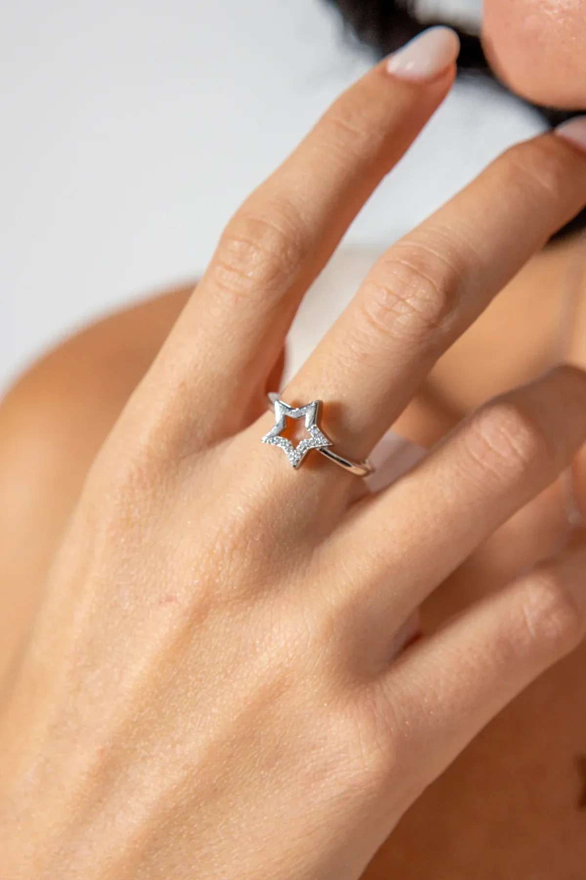 Φωτογραφία προϊόντος: Peach Jewelry Δαχτυλίδι Laura Ασήμι 925 Ρόδιο Aστέρι Με Ζιρκόνια