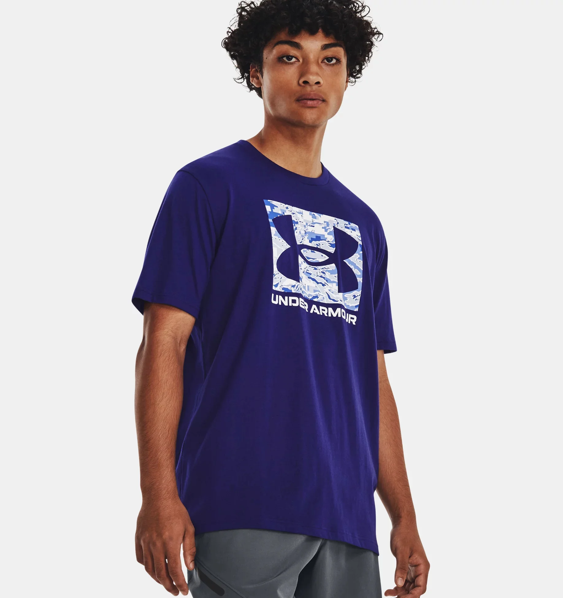 Φωτογραφία προϊόντος: Under Armour ABC Camo Boxed Sportstyle Ανδρικό T-Shirt Μπλε
