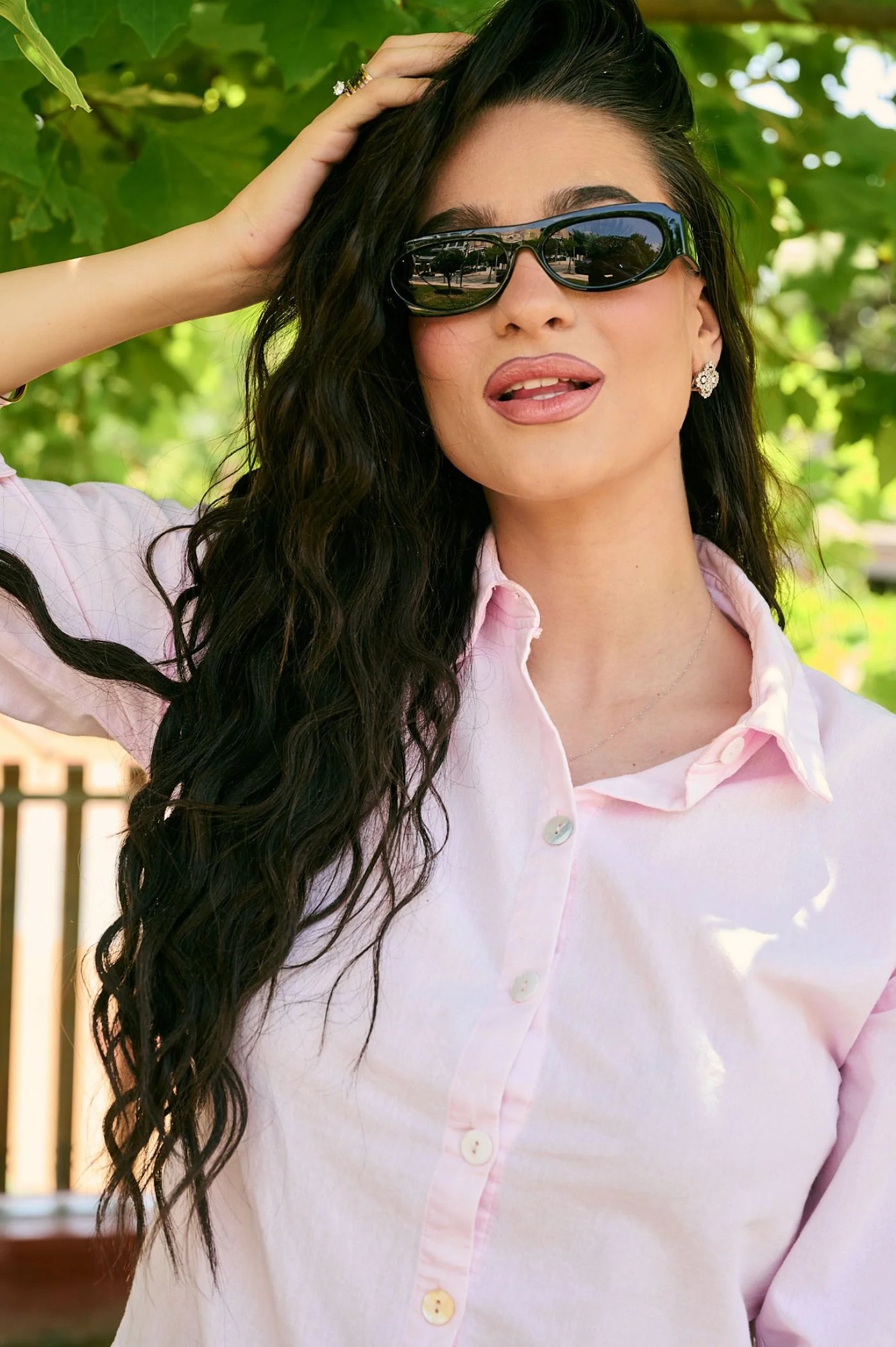Φωτογραφία προϊόντος: Antithesis Clothing Γυαλιά Ηλίου Gemma Με Οβάλ Κοκκάλινο Σκελετό - Μαύρο