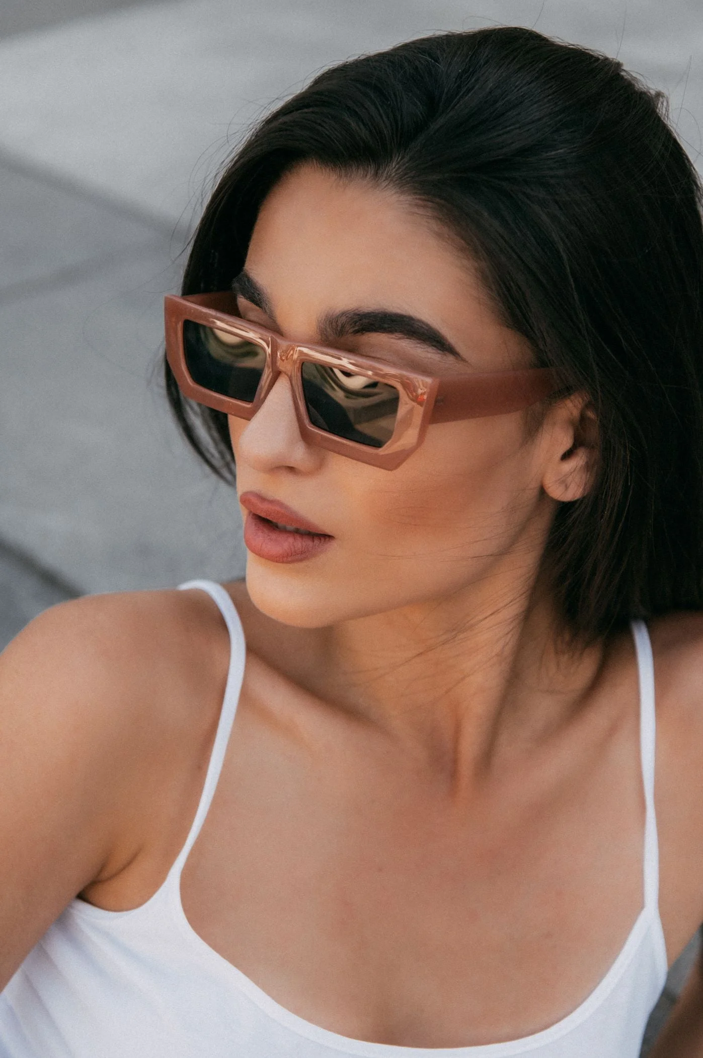 Φωτογραφία προϊόντος: Antithesis Clothing Γυαλιά Ηλίου Nina Με Παραλληλόγραμμο Σκελετό Και Γωνίες - Nude