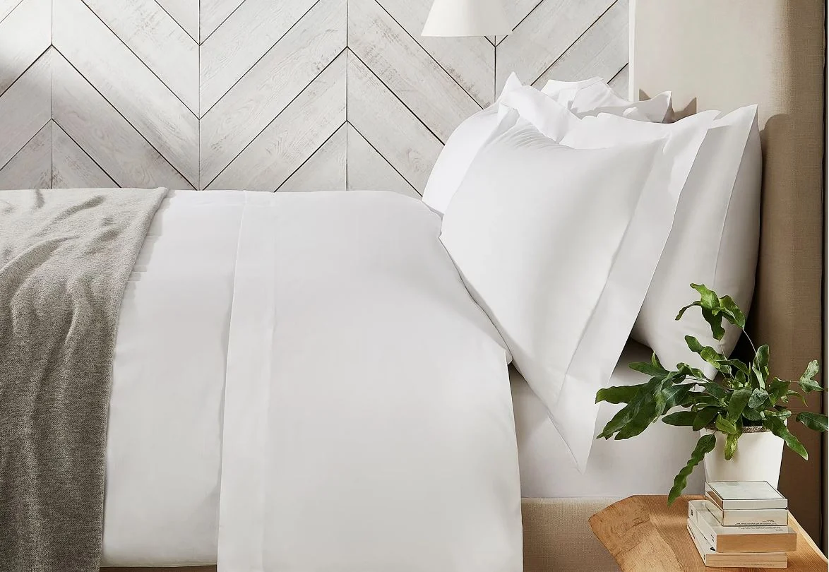 Φωτογραφία προϊόντος: ΜΑΞΙΛΑΡΟΘΗΚΗ OXFORD COTTON SATIN PLAIN LINE TC310 COTTON 100% NO LINE 55X75cm - LE BLANC