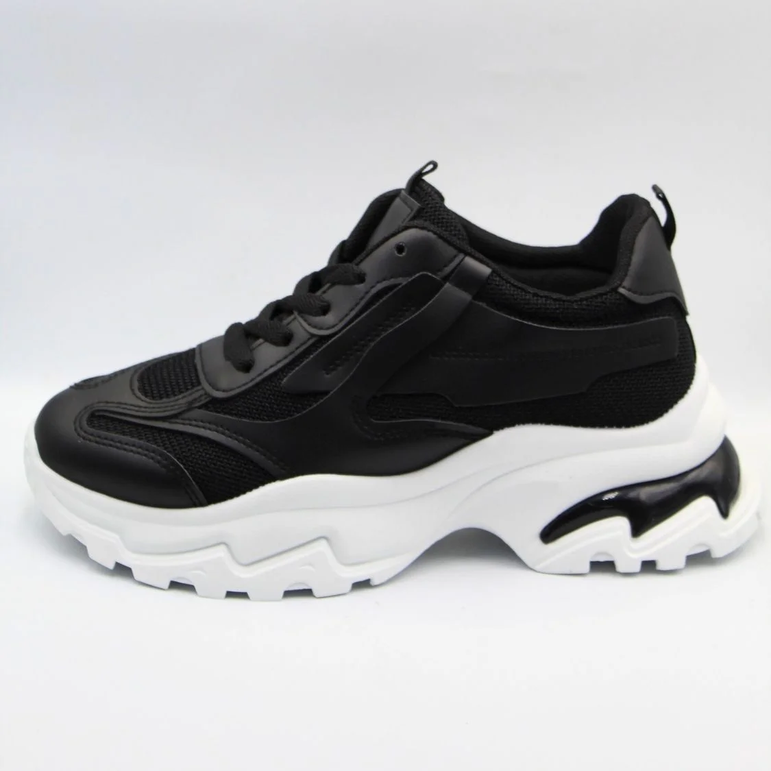 Φωτογραφία προϊόντος: PLATO Αθλητικό sneaker σε μαύρο χρώμα