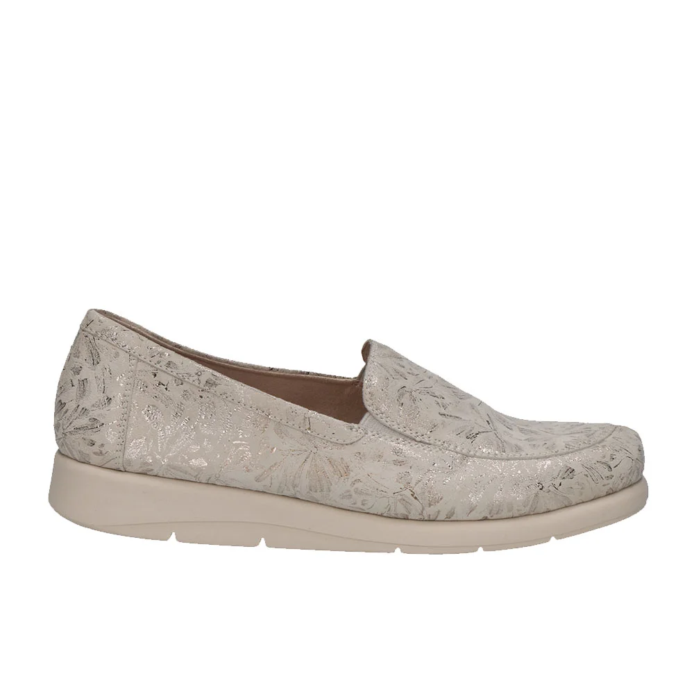 Φωτογραφία προϊόντος: Caprice Slip on Loafers Off White