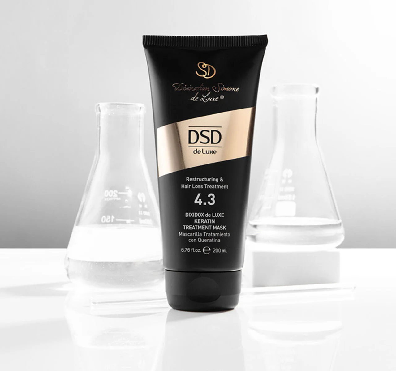 Φωτογραφία προϊόντος: 4.3 DIXIDOX DE LUXE KERATIN TREATMENT-MASK 200 ML DSD DELUXE UNIQUE 4.3 DIXIDOX DE LUXE KERATIN TREATMENT-MASK 200 ML
